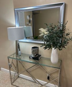 Wall mirror