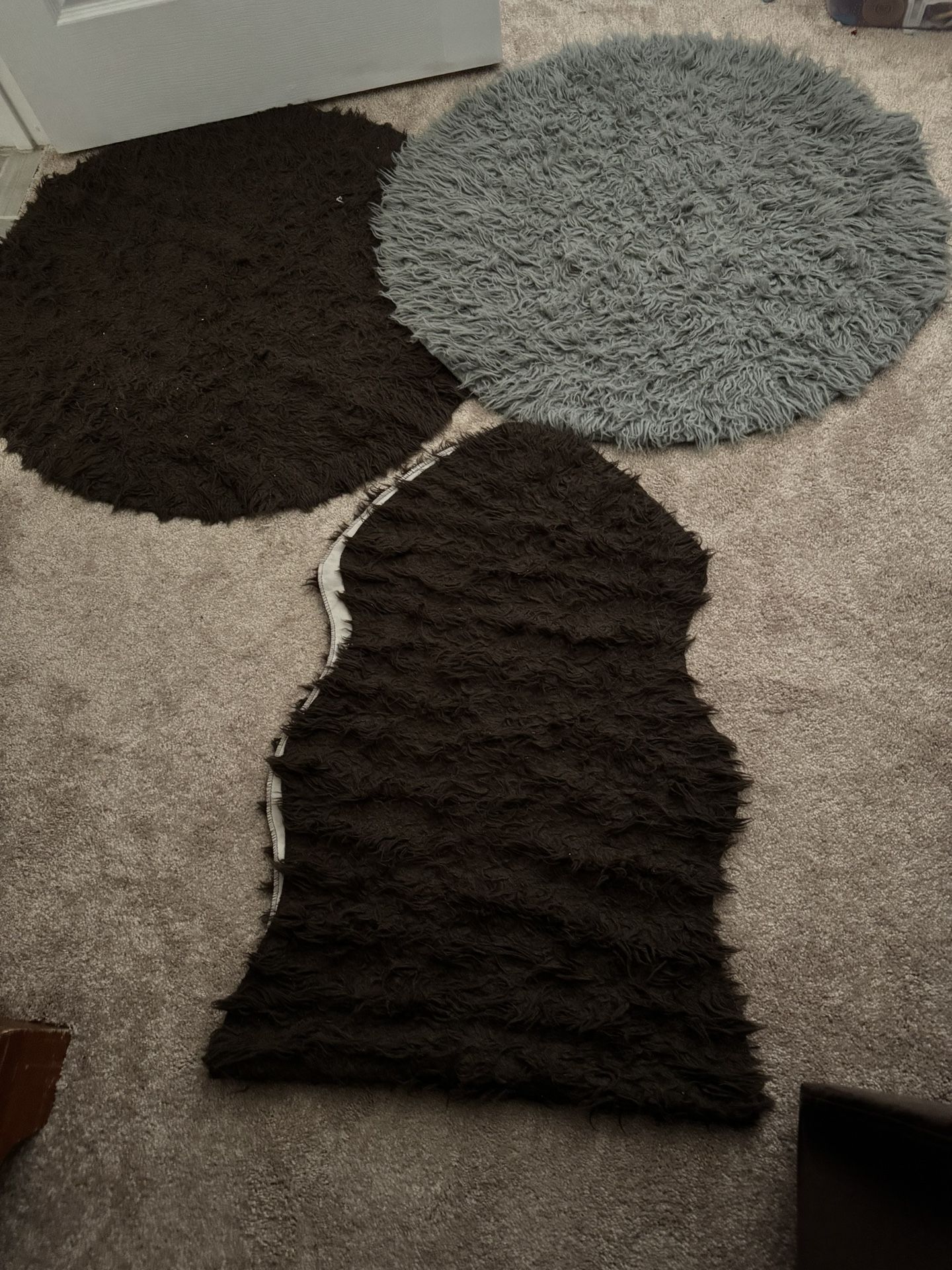 Circle Rugs And Different Shapes