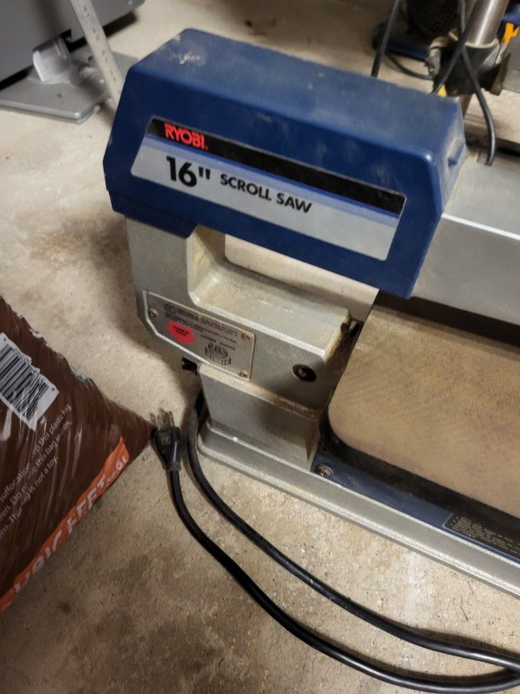 RYOBI 16" SCROLL SAW