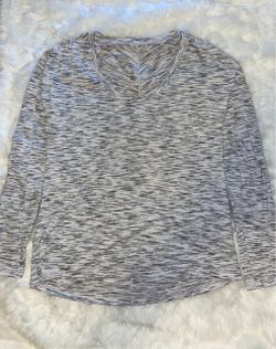 Women’s Lululemon Long Sleeve Top Size 6