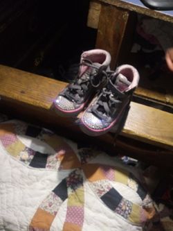 Girls light up Tennis shoe