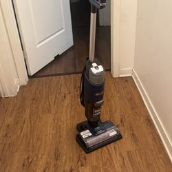 Shark Hydromaster Vacuum