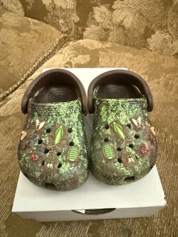 CROCS camo bug shoes clog 4c