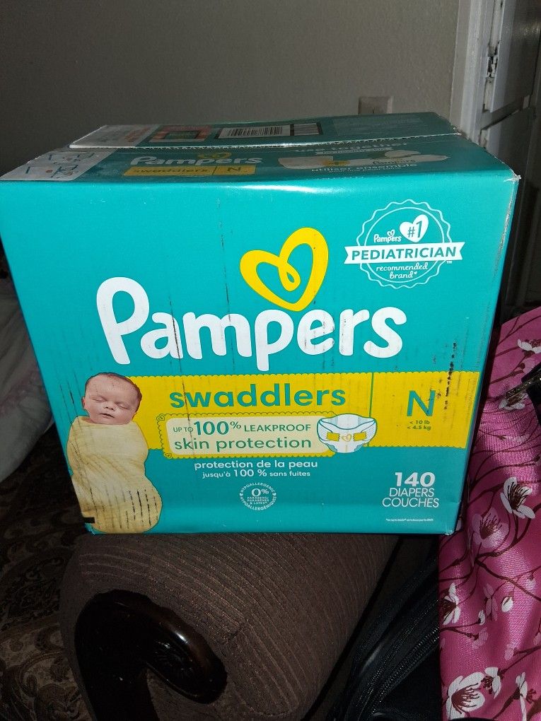 Pampers New Born Diapers 140 Count
