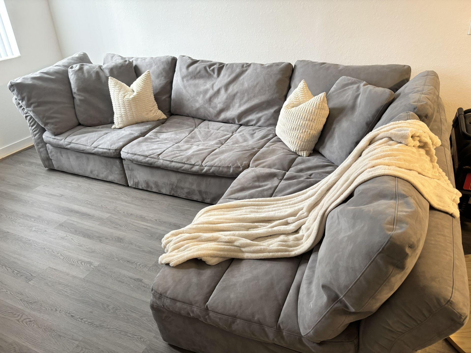 Free Delivery - Gray Cloud Couch Sectional Sofa