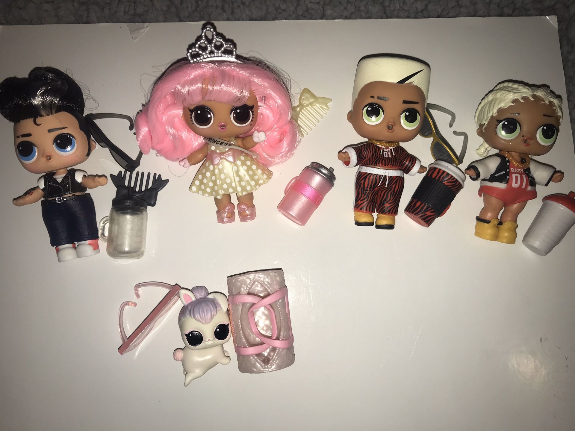 Lol Dolls lot of 5 “reserved for Jess”