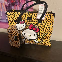  Hello Kitty Travel Luggage 