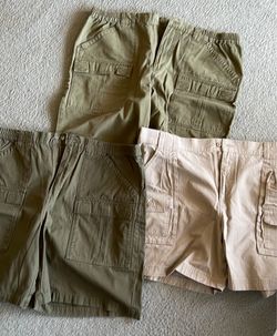 Cabela’s Cargo Short  - Size 42