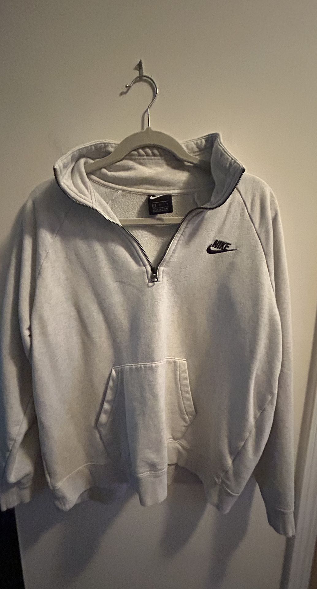 Light Grey/white Nike Sweatshirt With Color And 1/4 Zipper