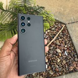 Samsung Galaxy S23 Ultra 256GB Black Unlocked Any Sim