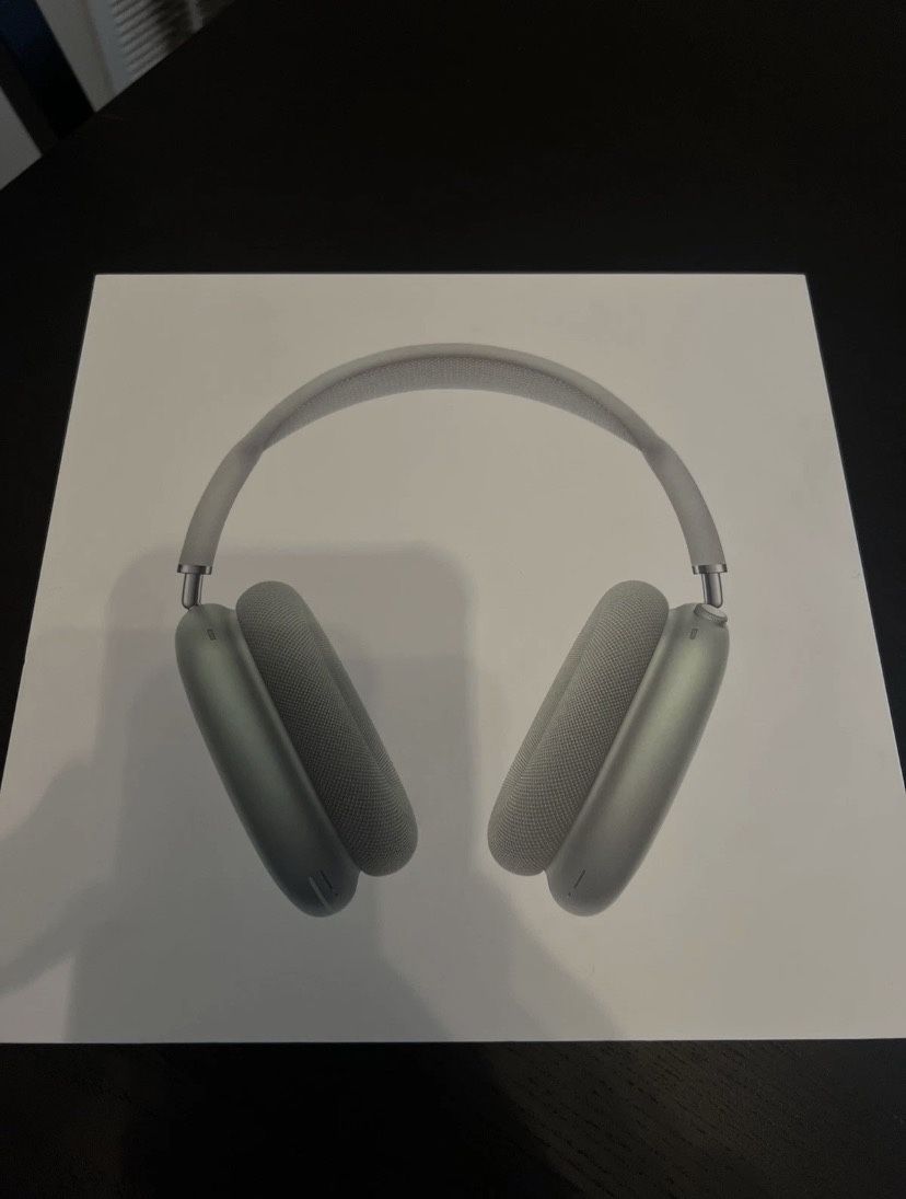 Apple AirPods Max Wireless Over-Ear Headset - Green - Excellent Condition