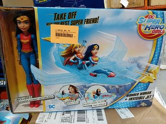 DC superhero girls Wonder Woman at + invisible jet