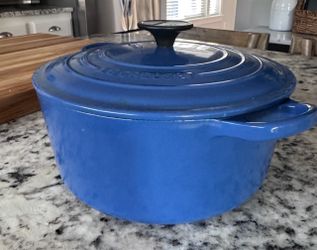 Le Creuset Round Dutch Oven