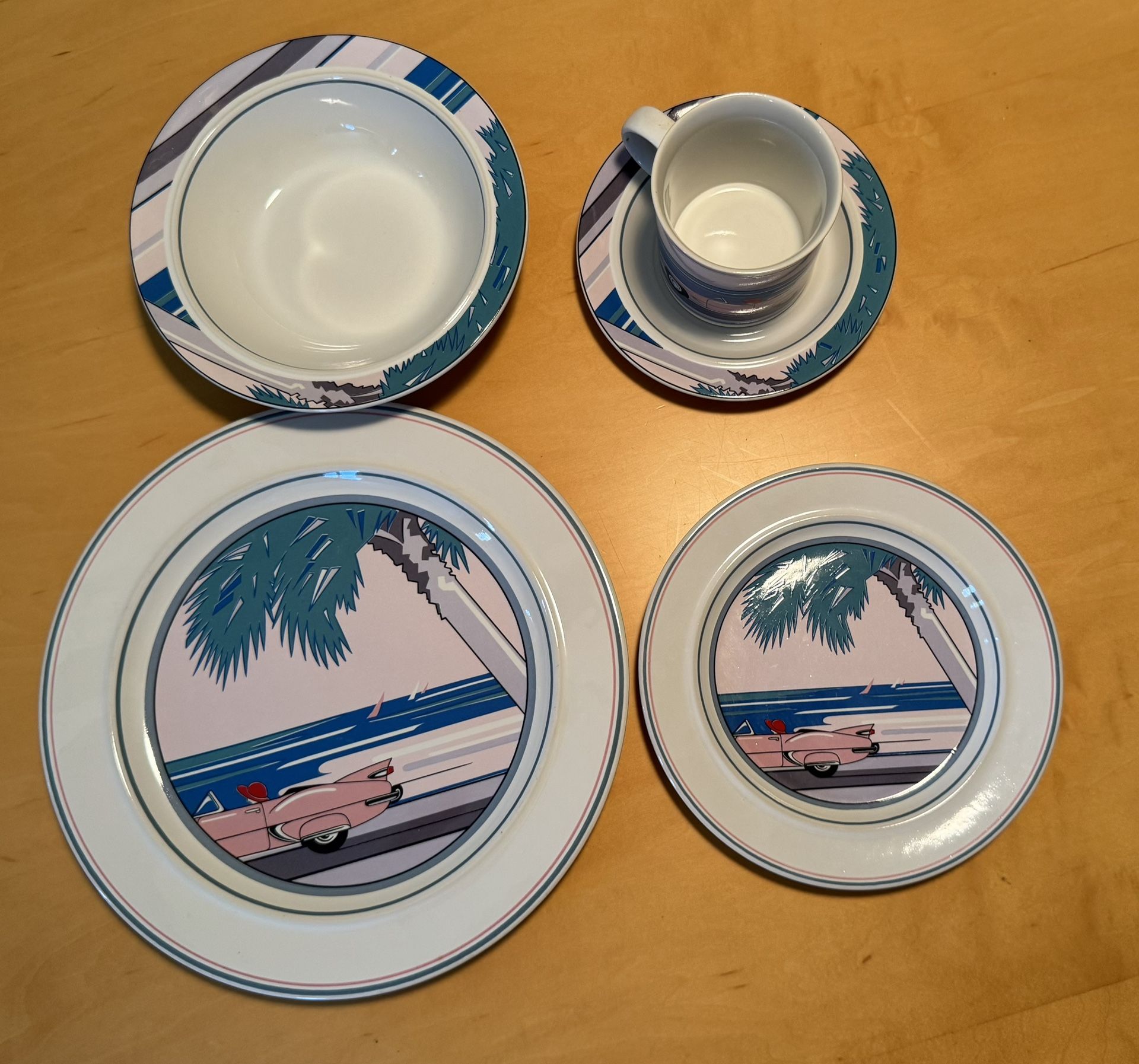 Vintage Epoch Summertime Cruising E750 Dishes Set