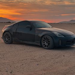 06 350z Coupe 