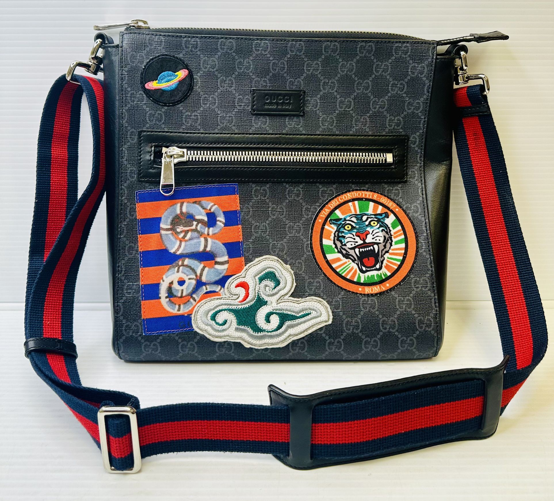 GUCCI Black GG Supreme Canvas Night Courier Messenger Bag