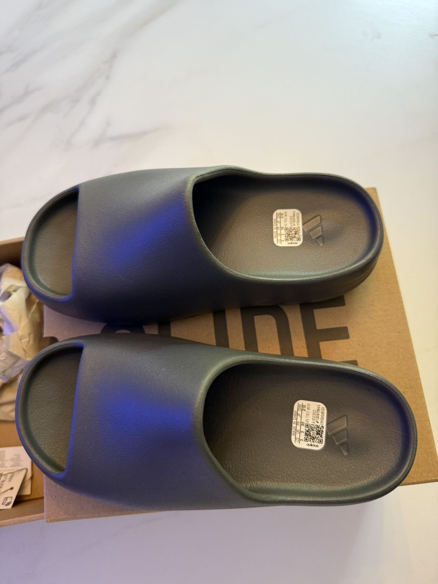 YZY SLIDES