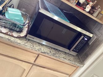 Toshiba over-the-range microwave