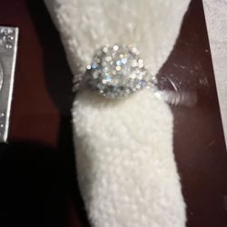GOLD AND NATURAL DIAMONDS VS1 