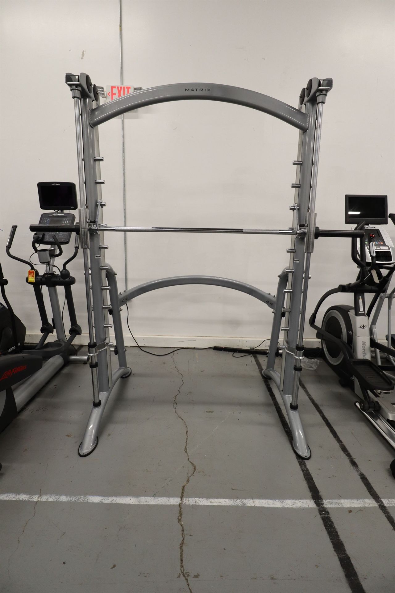 Used Matrix MG-PL62 Linear Smith Machine PL62BE Strength System