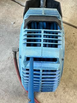 COMERCIAL AIR HOSE IN GOOD CONDITION