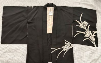 Black Flower kimono