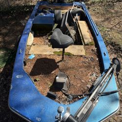 Pro Tracker Team 175 (bass tracker)