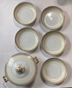 VTG Noritake Nerrisa China Dinnerware Set