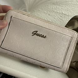 Guess Small Wallet 