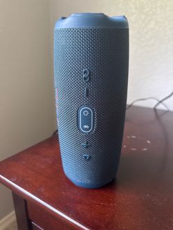 JBL Charge 5