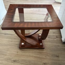 Magnussen Home Furniture End Table