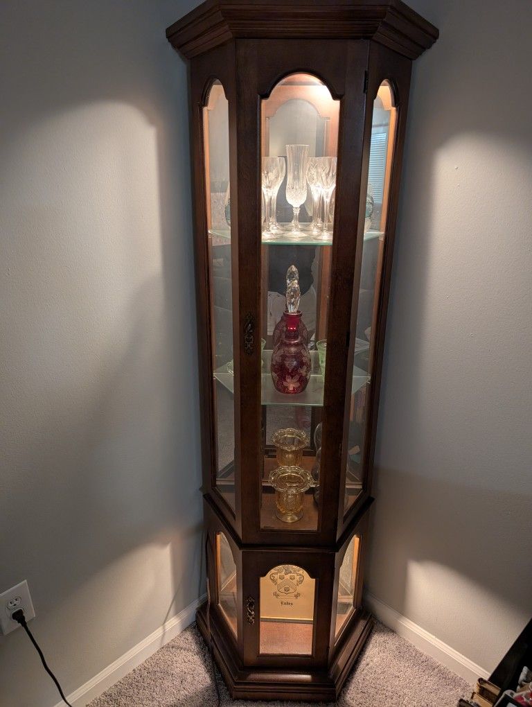 3 Sided Lighted Display Case * Antique