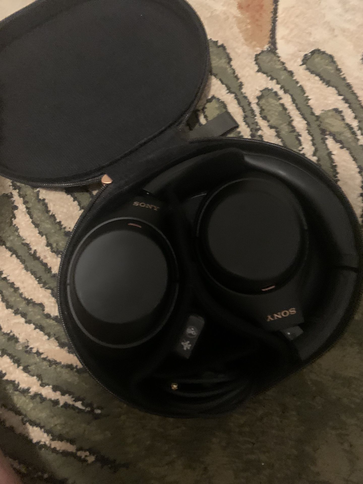 Sony WHCH520/B Wireless Headphones for Sale in Queens, NY - OfferUp