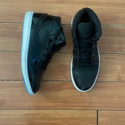 Air Jordan 1 Mid SE Space Jam Basketball Sneaker