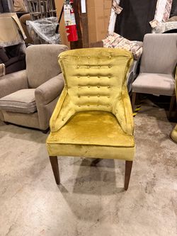 Gold Velvet Tufted Accent Chair