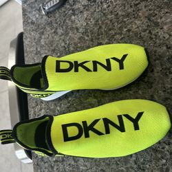 DKNY SHOES SIZE 6.5 women