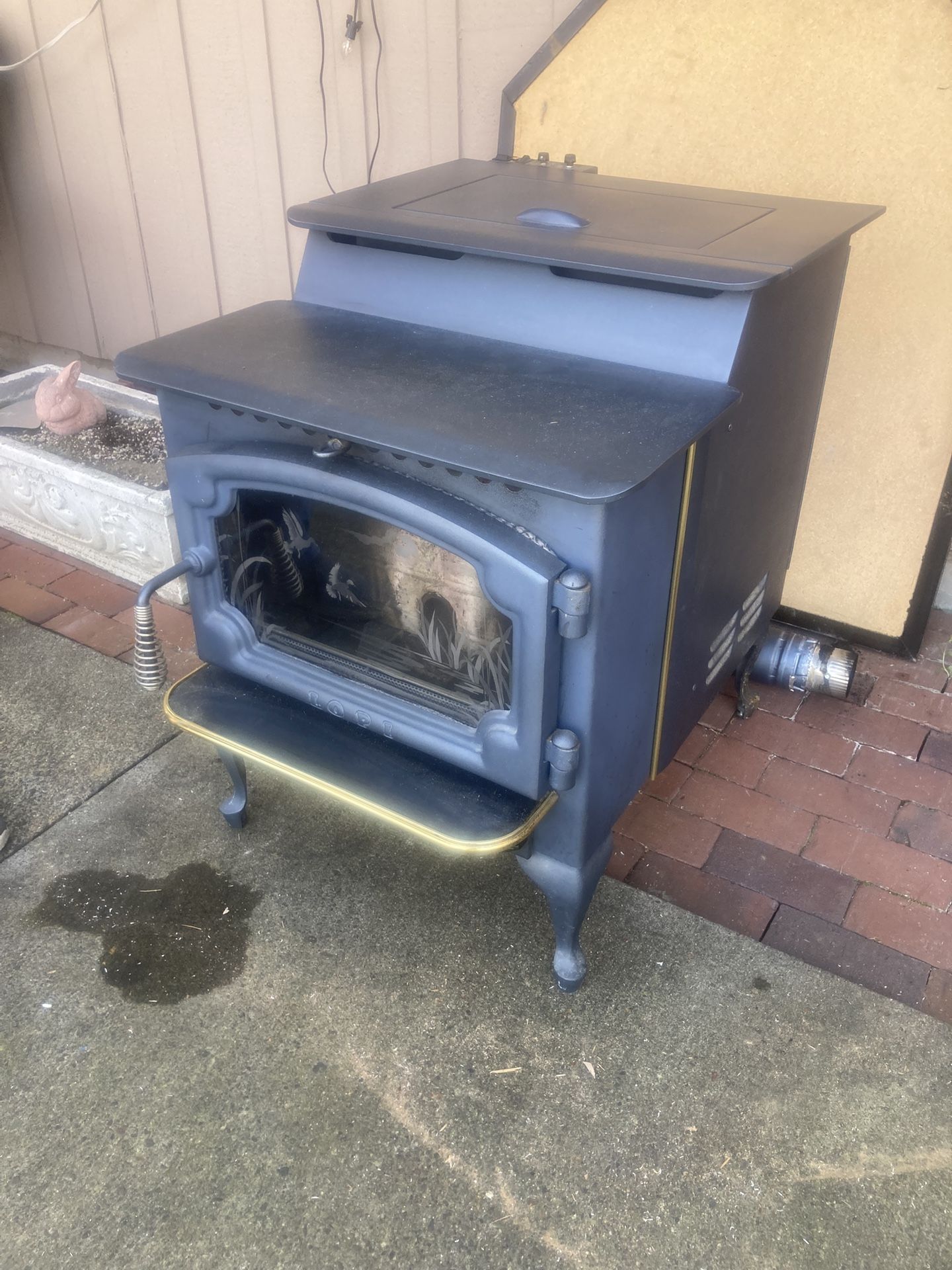 Lopi Pellet Stove (lightly Used)