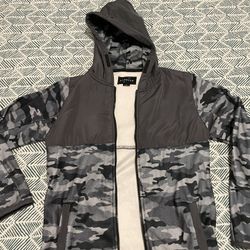 Youth Capsule Hoodie fleece /camo Size M 10-12