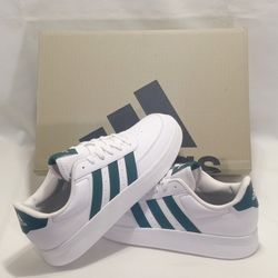 adidas BREAKNET 2.0 Available in Size 10 or 10.5
