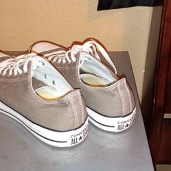 Converse (Chuck-Taylor) Authentic Shoes