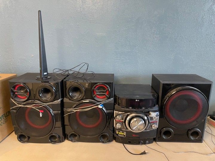 LG Mini Hi Fi Bluetooth system