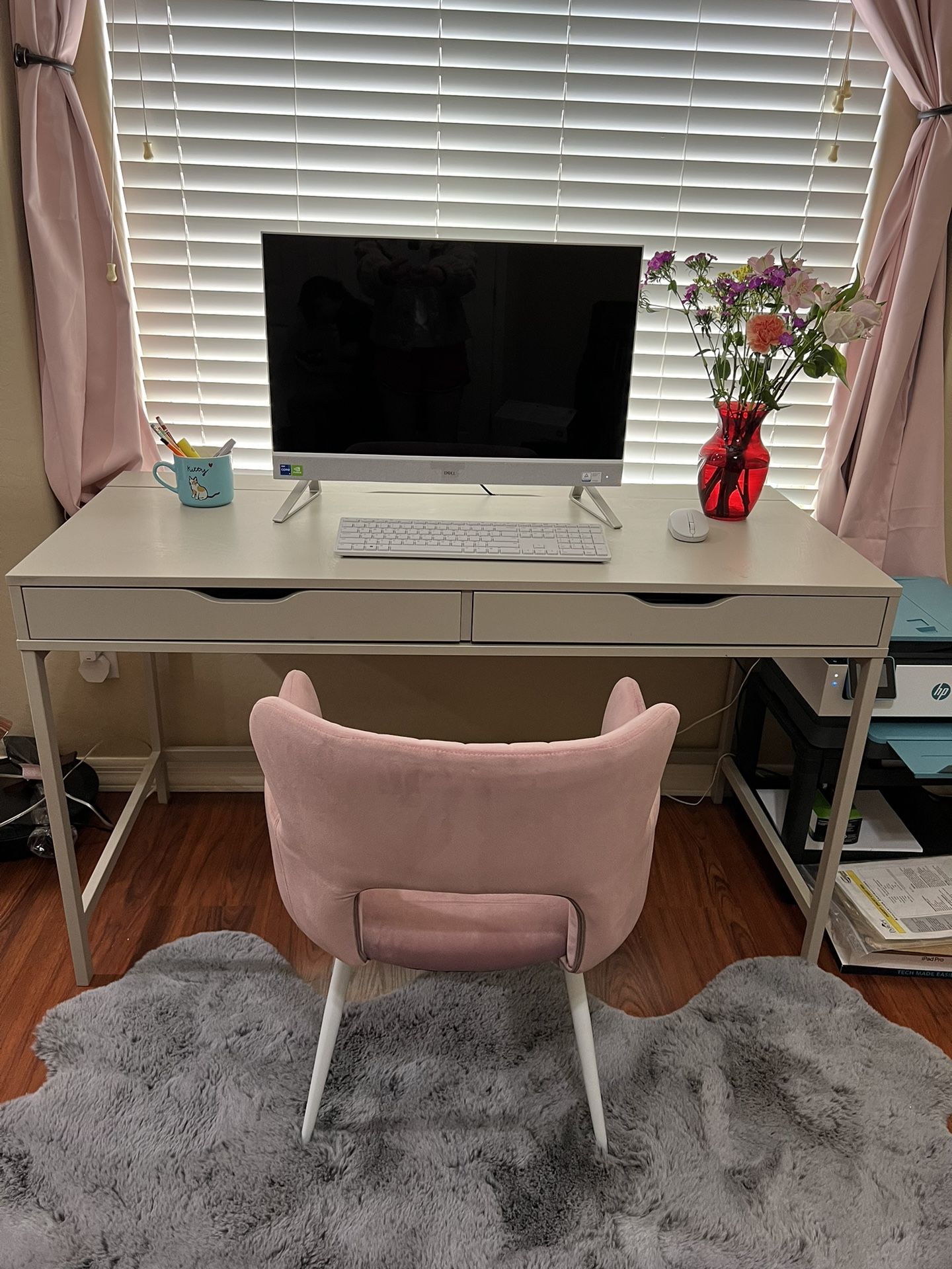 Desk & Chair