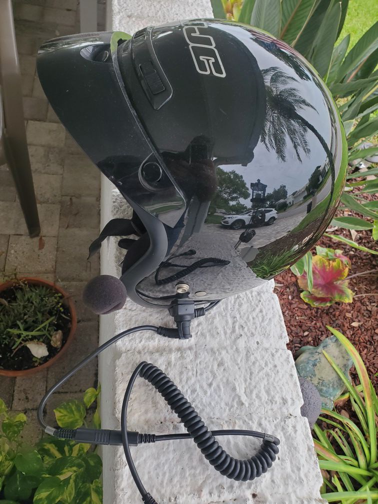 Motorcycle helmet xl with mic