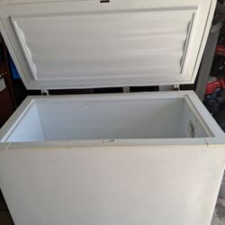 Chest Freezer 
