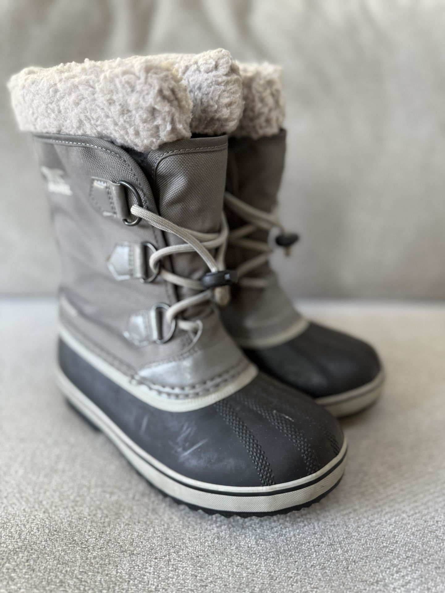 Sorel Kids Snow Boots Size 2