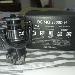 Daiwa BG MQ 2500D-H Spinning Reel