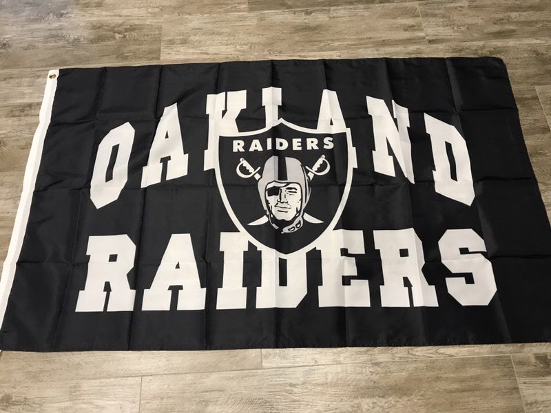Oakland Raiders flag