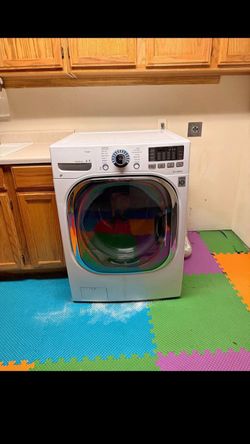 LG Washer/Dryer All-in-One Unit 300 OBO