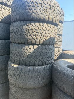 Vendo 35/12.50/R18 las 4 Llantas Bfgoodrich por $220