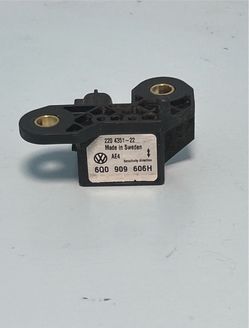 2004 - 2010–VW—BEETLE—FRONT—Sensor—VW—6Q0909606H OEM